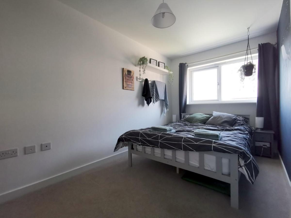 2 Bedroom House With Free Parking Lyme Regis Exterior photo