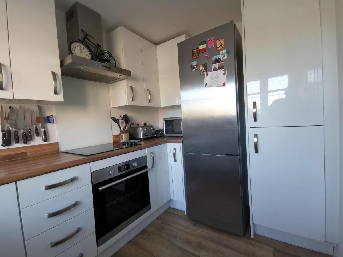 2 Bedroom House With Free Parking Lyme Regis Exterior photo